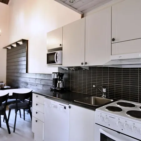 Economy Tieva レヴィ